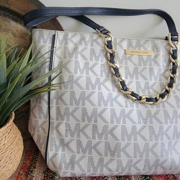 Michael kors shoulder bag chain tote - Picture 7 of 13